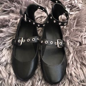 Stylish LEATHER Gladiators